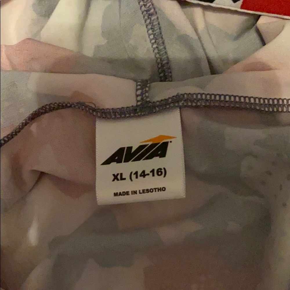 jacket - Picture 2 of 2